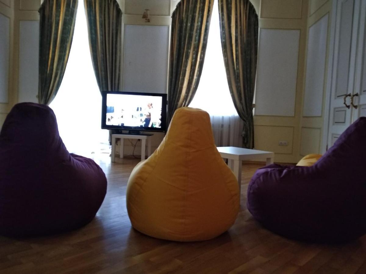 第聂伯罗彼得罗夫斯克 Pandeson旅舍 外观 照片